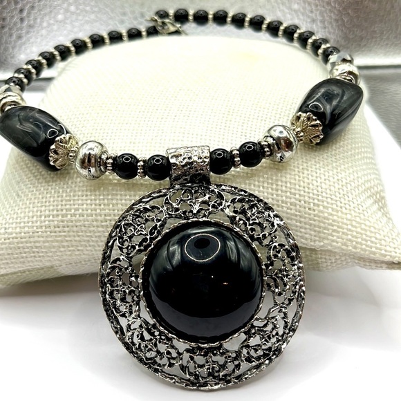 MIXIT Statement Necklace Medallion Acrylic Black Beads and Silver Tone Big Bold - Picture 4 of 11